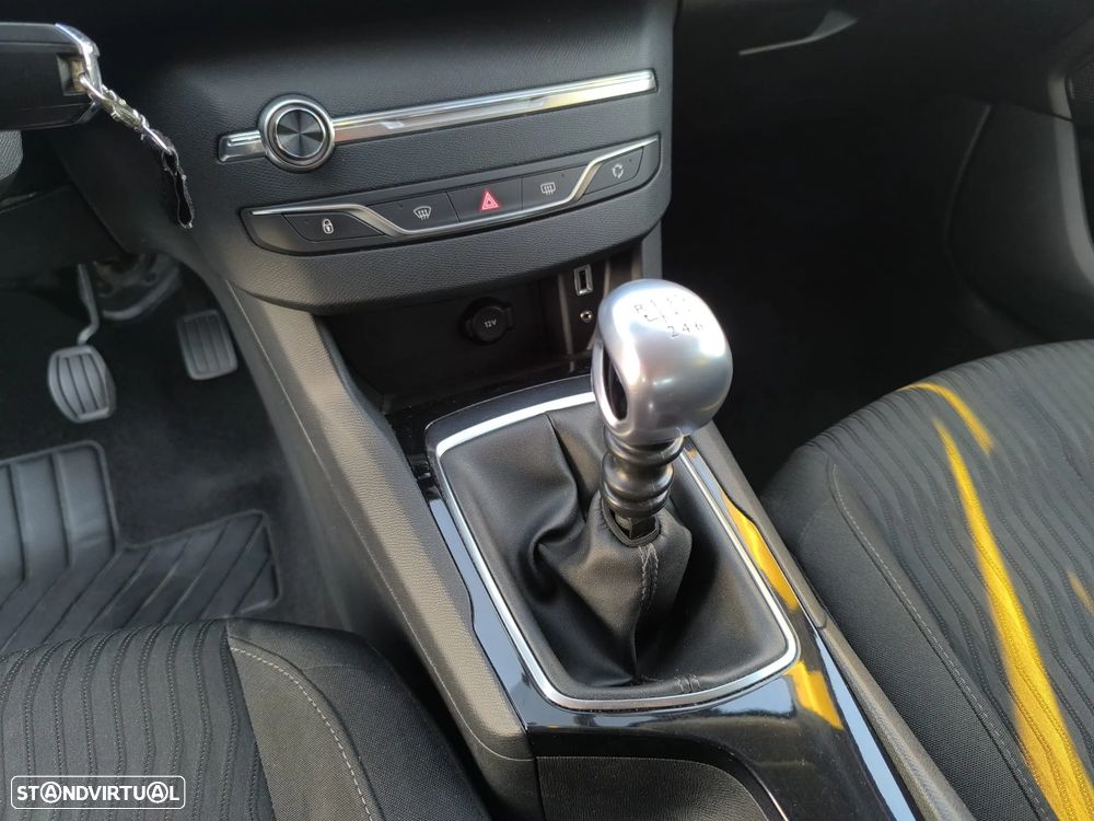 Peugeot 308 1.6 e-HDi Active - 46