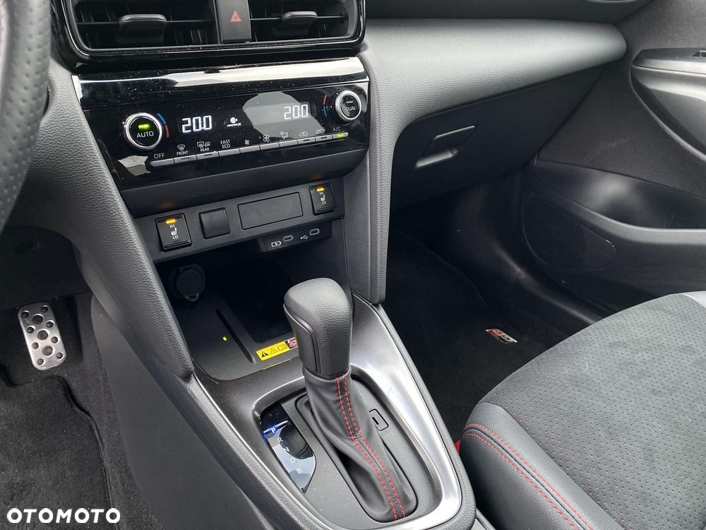 Toyota Yaris Cross Hybrid 1.5 GR Sport - 21