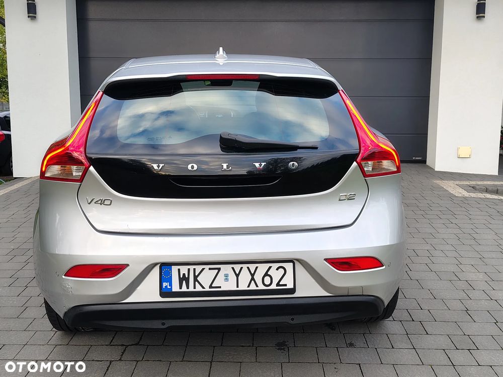 Volvo V40 D2 Momentum - 6