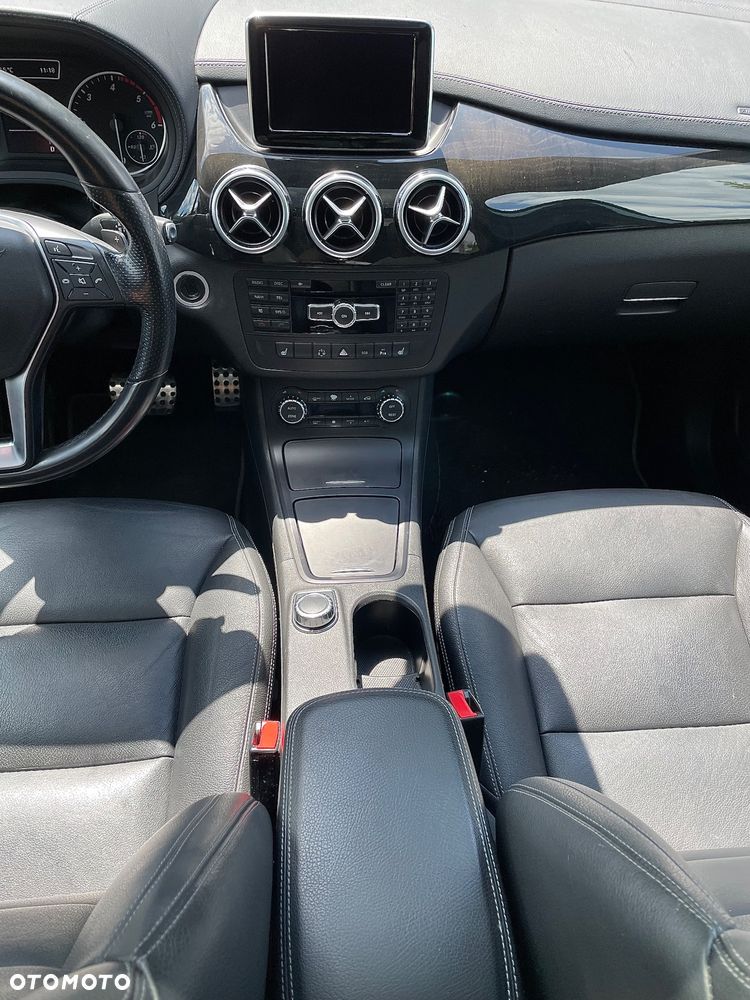 Mercedes-Benz Klasa B 220 CDI - 11