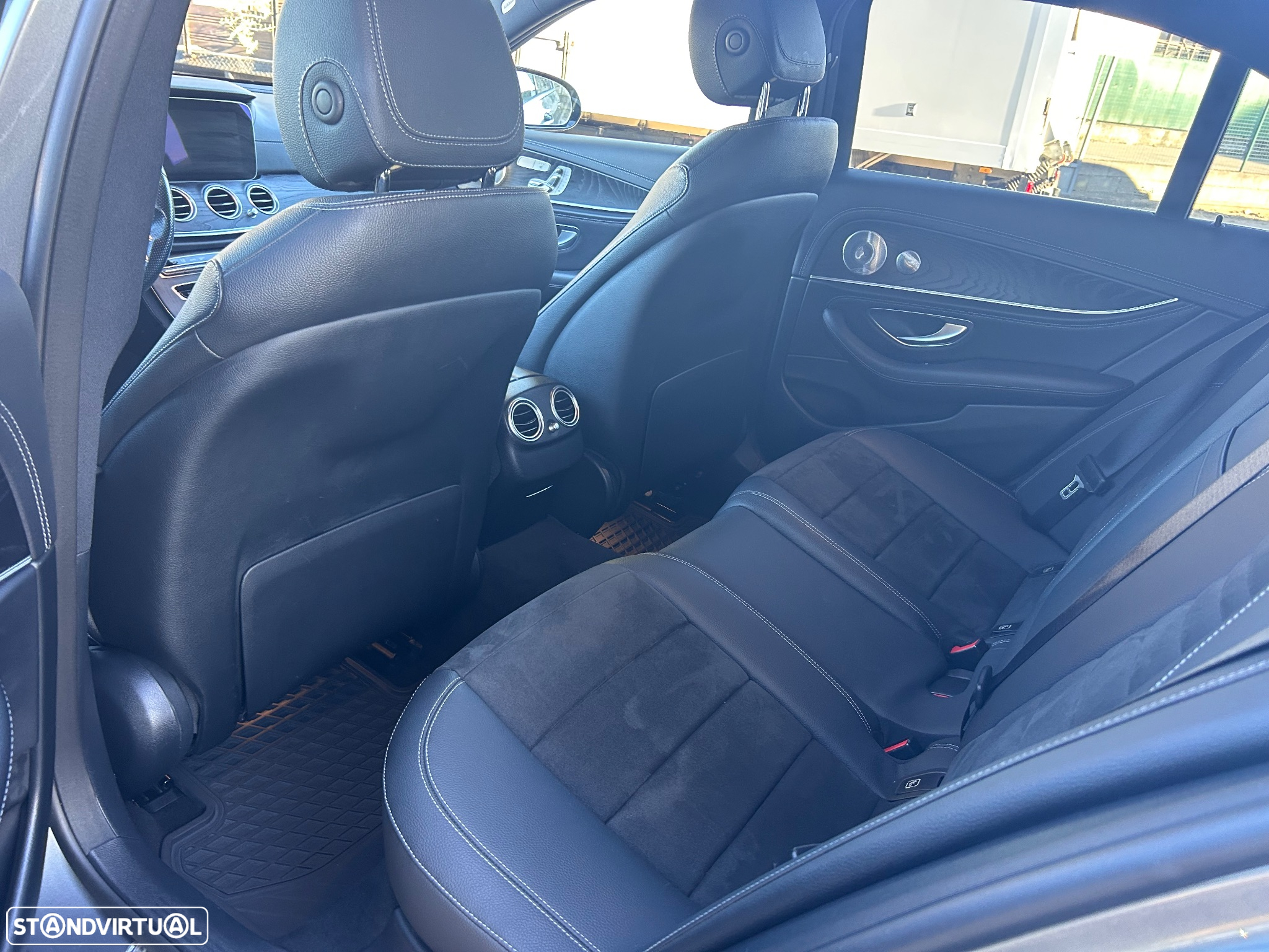 Mercedes-Benz E 300 de AMG Line - 8