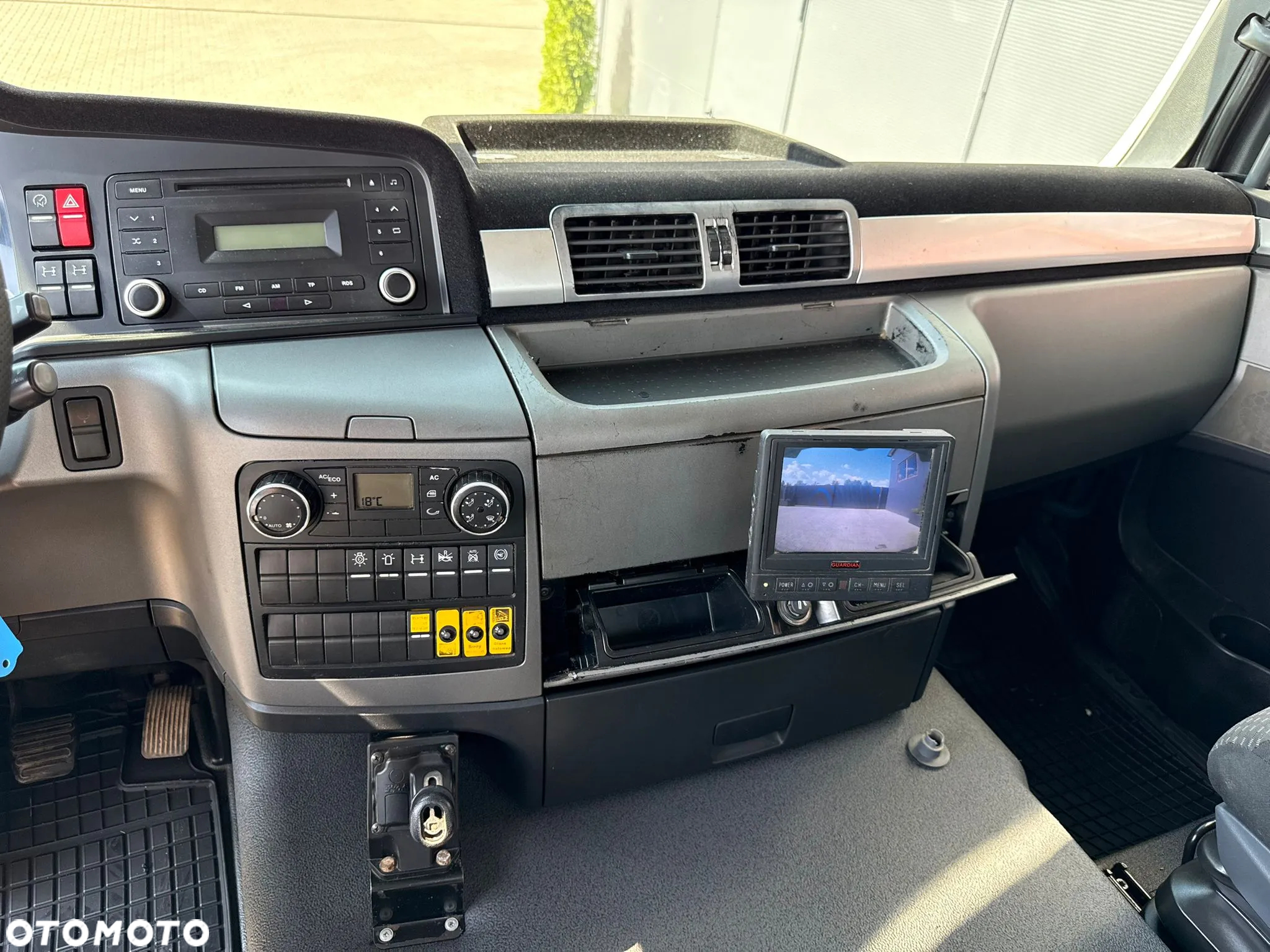 MAN MAN TGS TGX 35.400 // 8x4 // E5 // wywrotka kiper + HDS z czerpakiem / - 37
