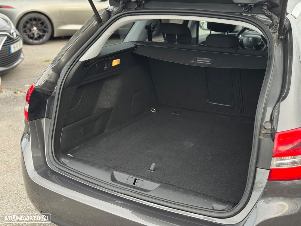 Peugeot 308 SW 1.5 BlueHDi Style - 9