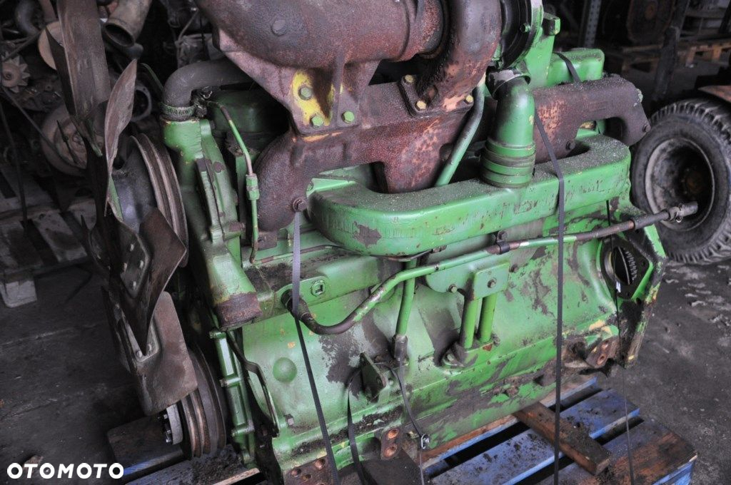 SILNIK JOHN DEERE 4240 - 3