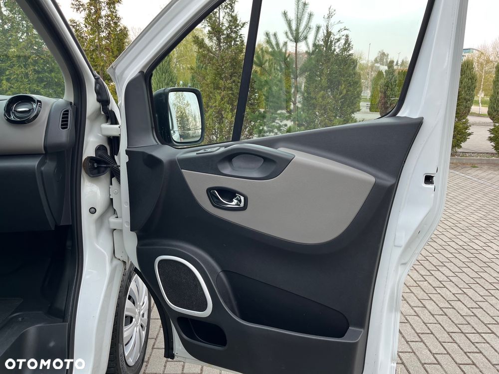Renault Trafic - 11