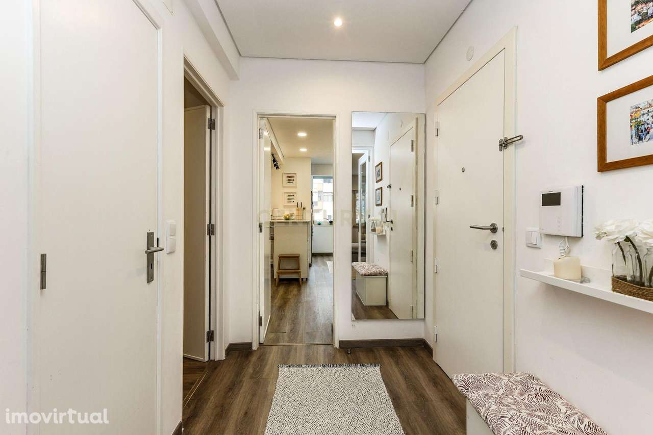 Apartamento  T4 transformado em T3 totalmente remodelado - Grande imagem: 4/23