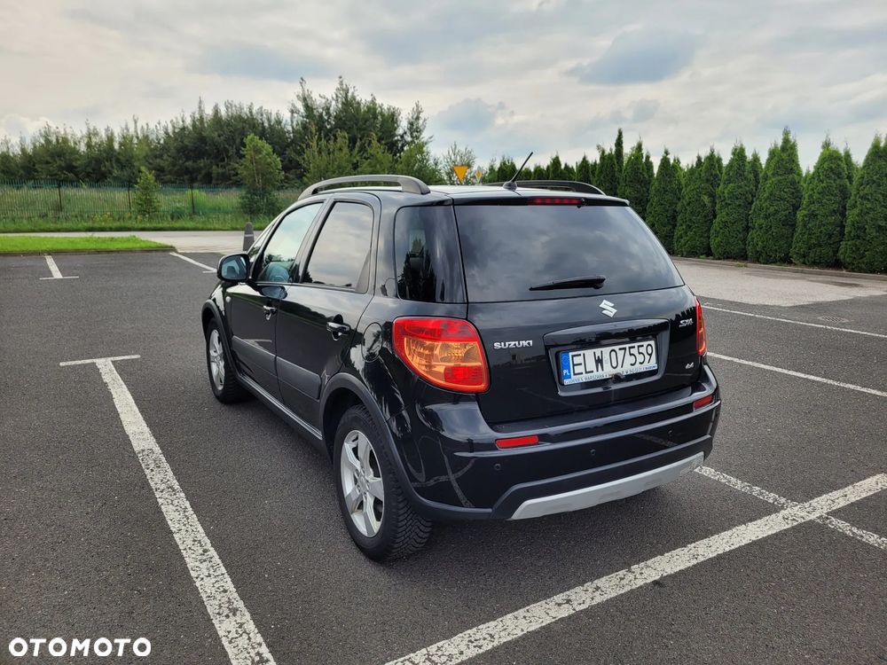 Suzuki Sx4 2010 photo 5