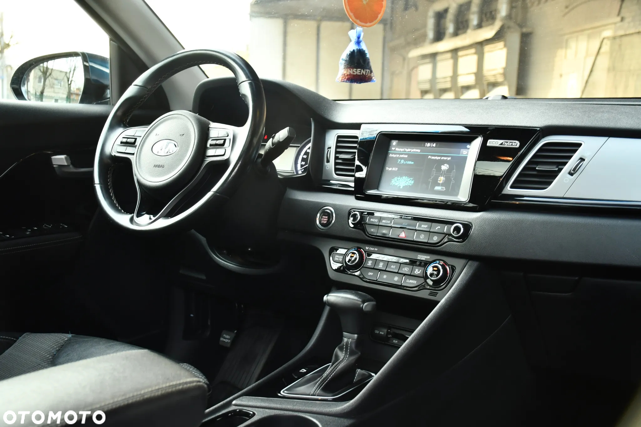 Kia Niro 1.6 GDI Hybrid L - 26
