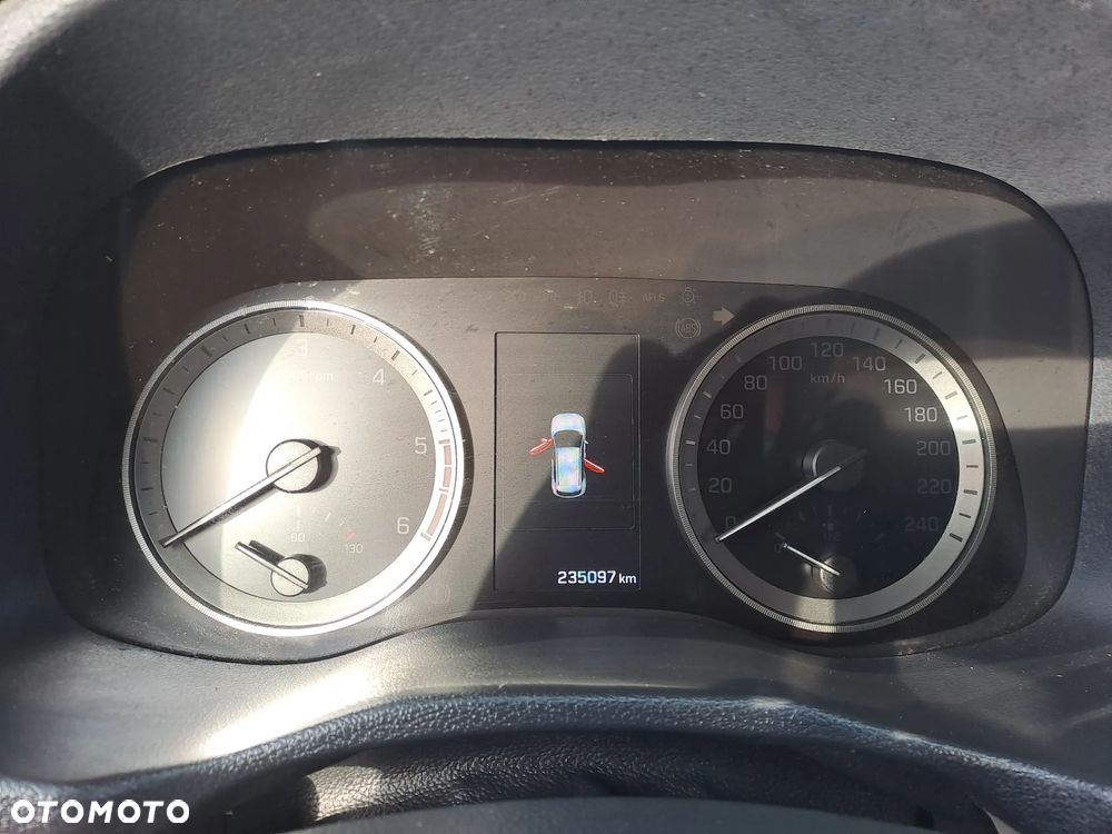 Hyundai Tucson 1.7 CRDI BlueDrive Premium 2WD DCT - 18