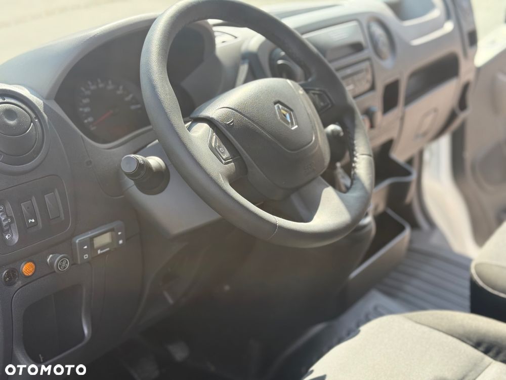 Renault Master - 15