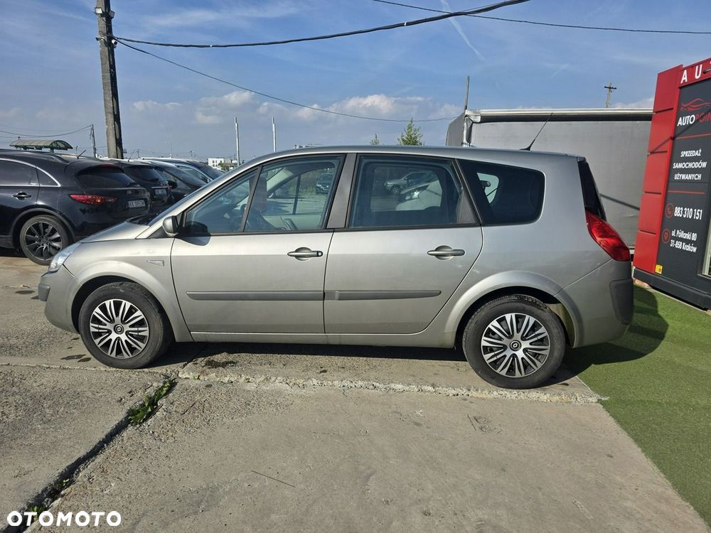 Renault Scenic - 8
