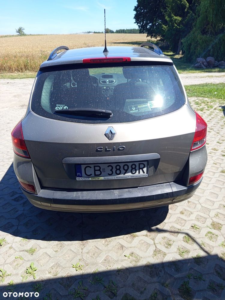 Renault Clio - 6