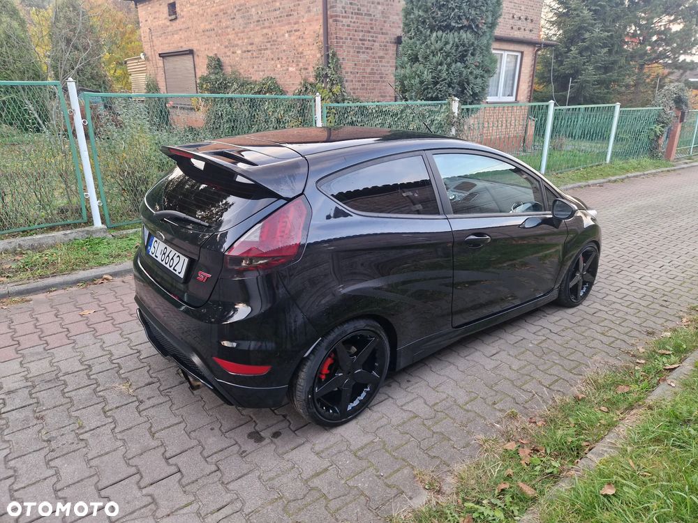 Ford Fiesta 1.6 EcoBoost ST - 3