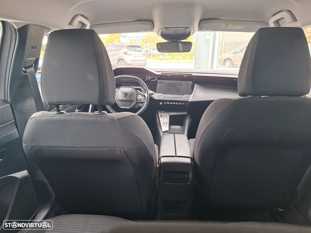 Peugeot 308 1.5 BlueHDi Active Pack EAT8 — fotografia 23