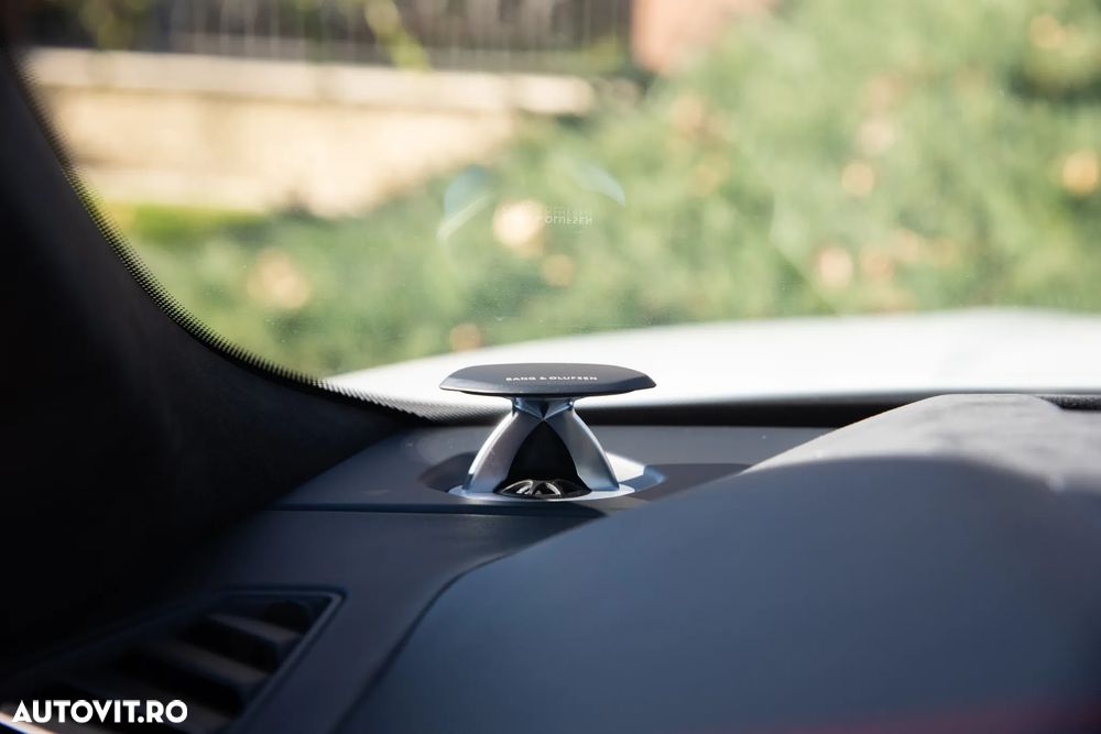 Lamborghini URUS Standard - 29