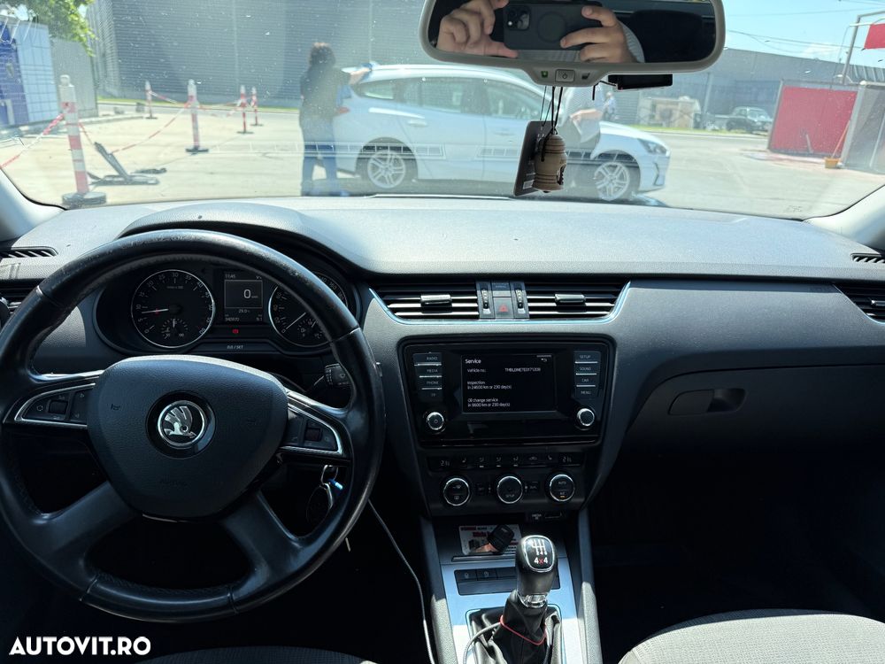 Skoda Octavia 2.0 TDI 4X4 Ambition - 7