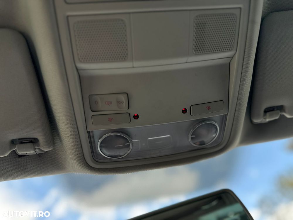 Volkswagen Golf 1.4 Style - 27