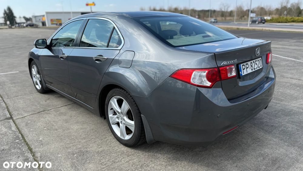 Honda Accord 2.0 Executive - 6