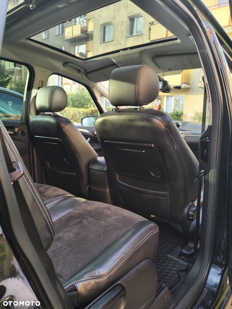 Ford S-Max - 10