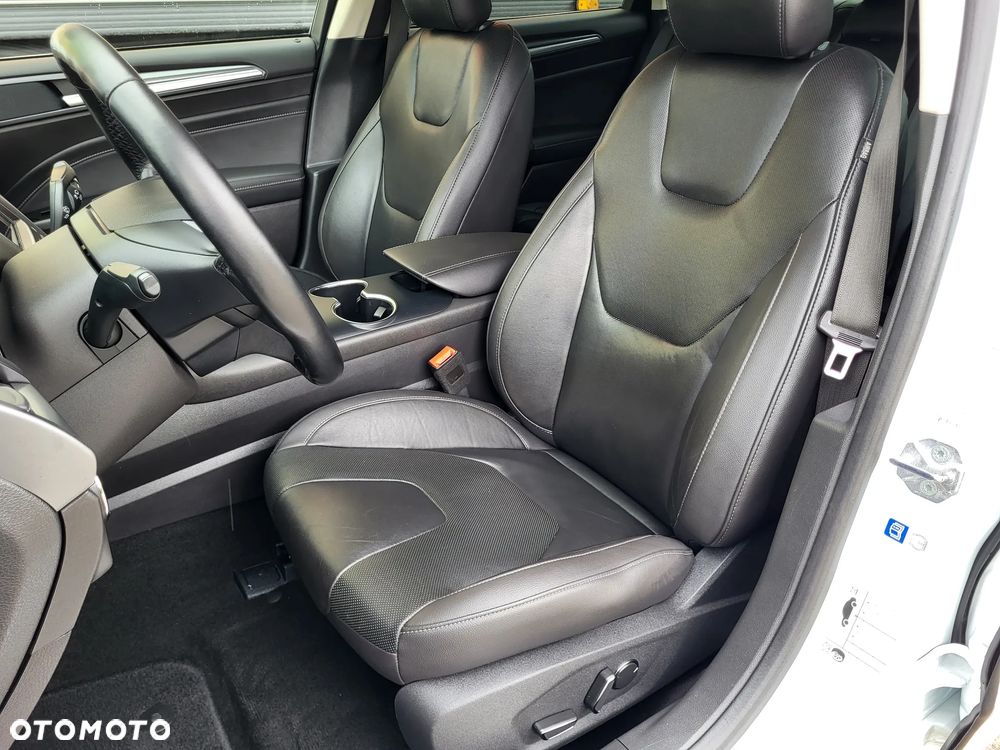 Ford Mondeo 2.0 Hybrid Titanium GPF - 18