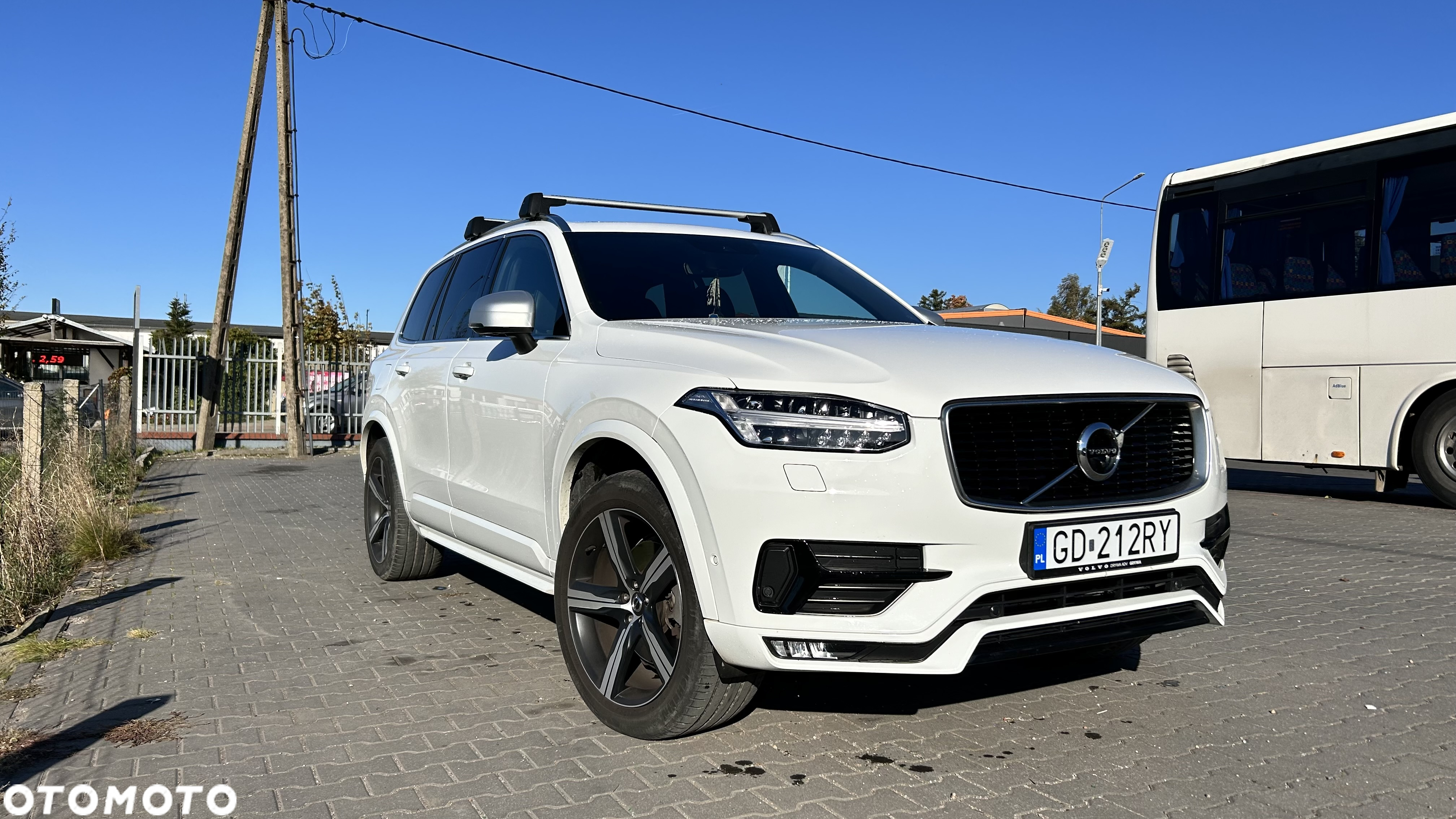 Volvo XC 90 D5 AWD R-Design 7os - 3