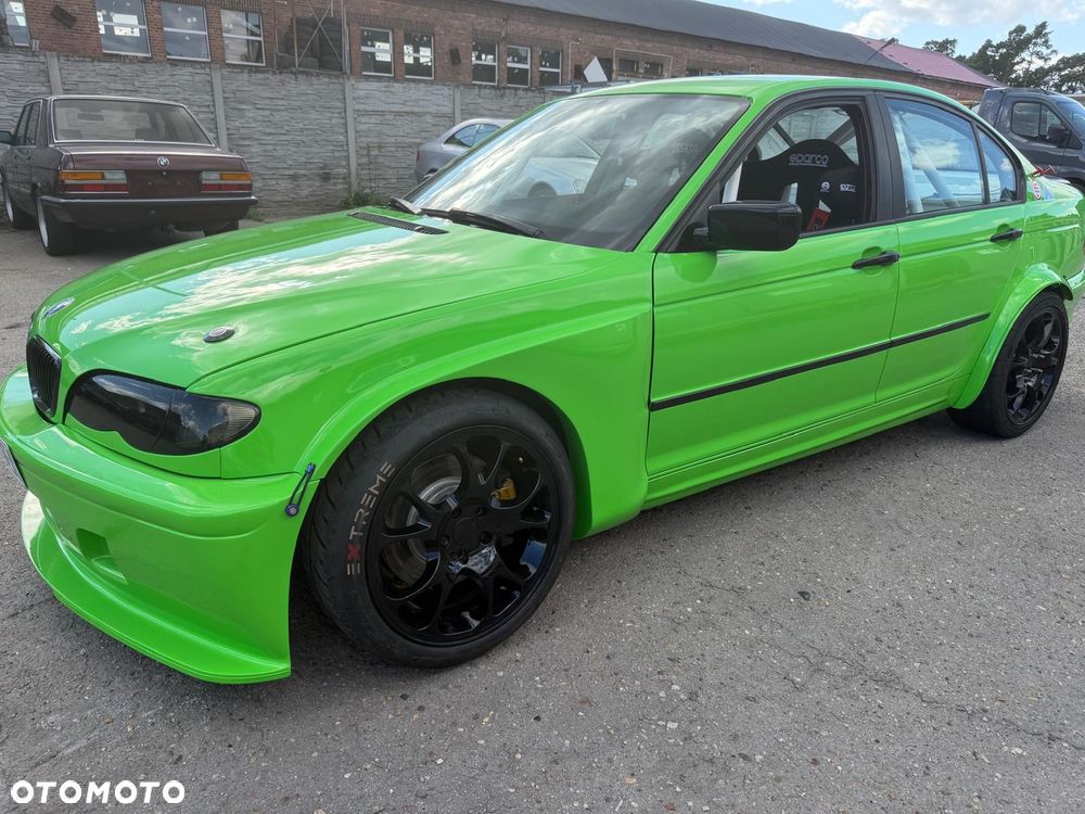 BMW Seria 3 330i - 5