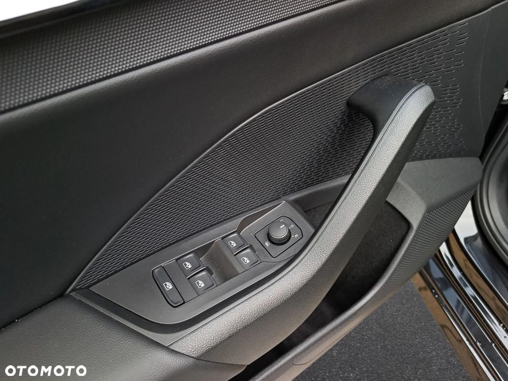 Skoda Octavia 1.5 TSI mHEV Drive Essence DSG - 22