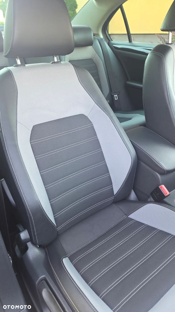 Volkswagen Jetta 1.4 TSI BMT Highline - 14