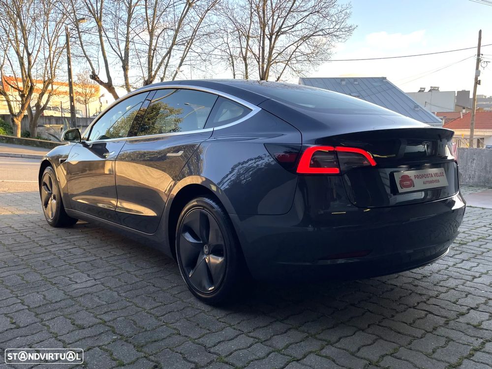 Tesla Model 3 RWD - 4