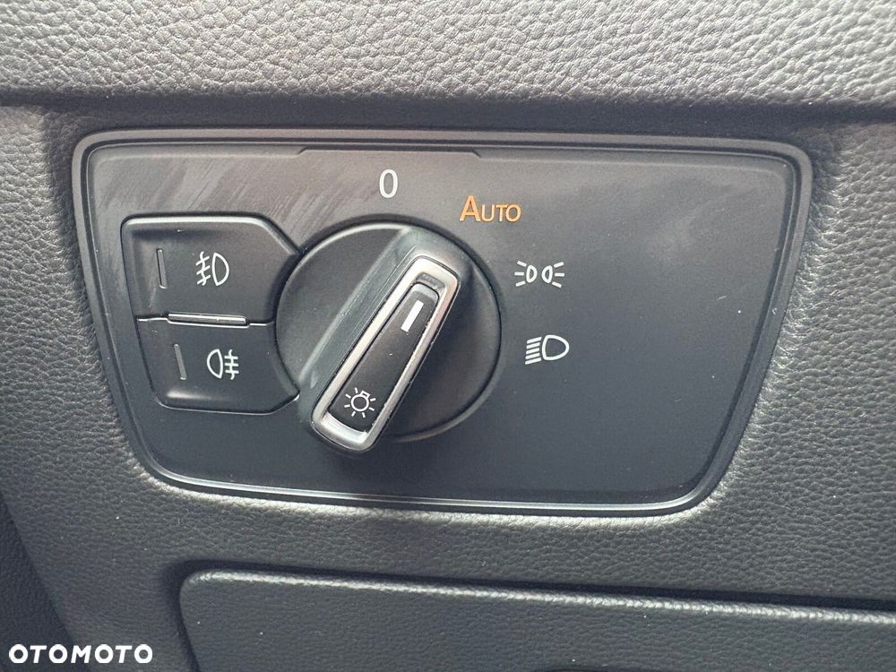 Volkswagen Passat - 26