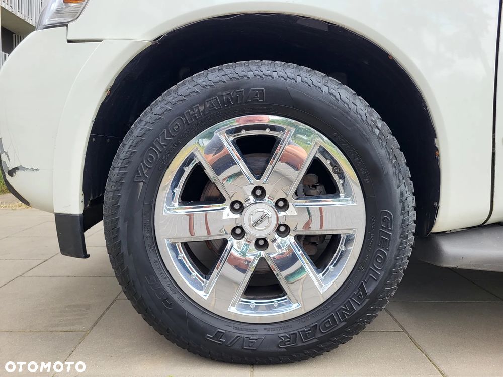 Nissan Armada - 40