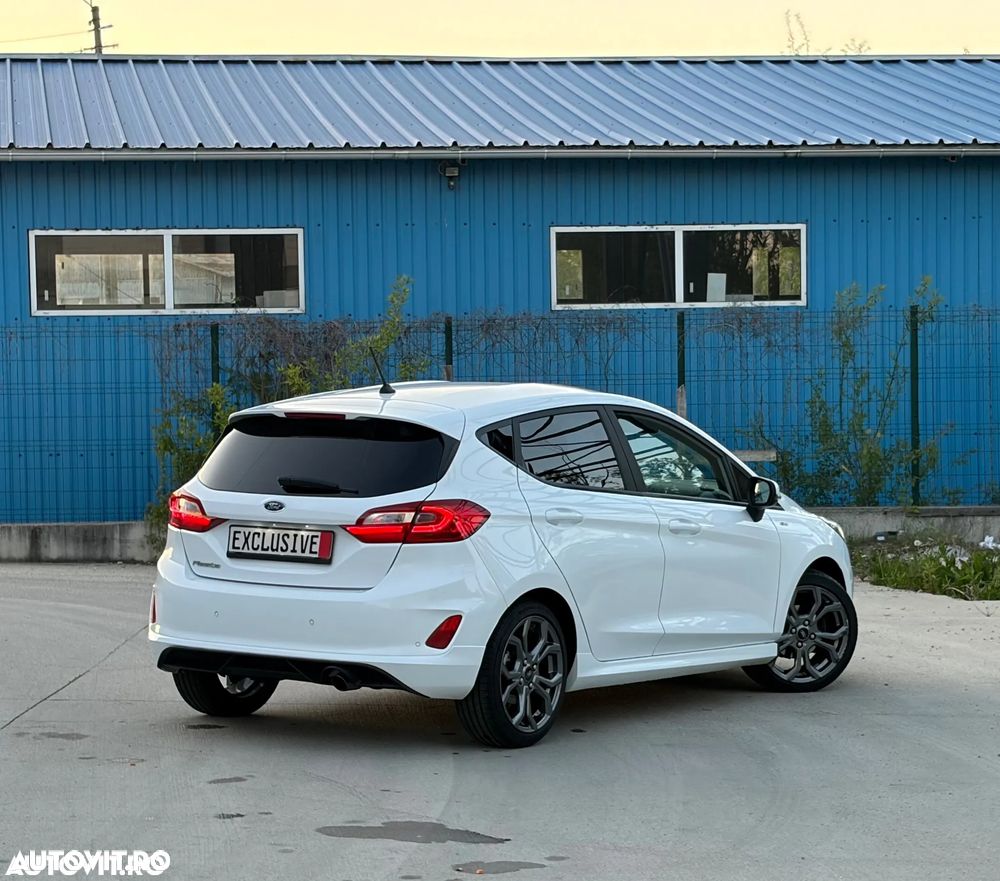 Ford Fiesta 1.1 S&S ST-LINE - 4