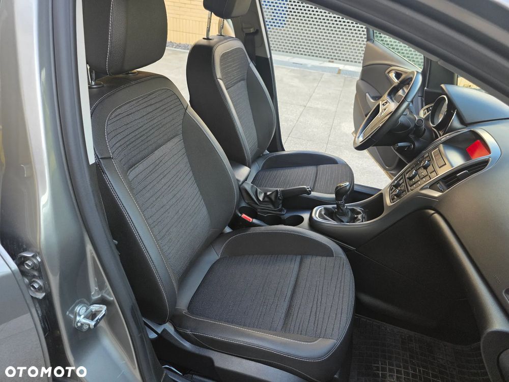 Opel Astra 1.4 T Enjoy - 13