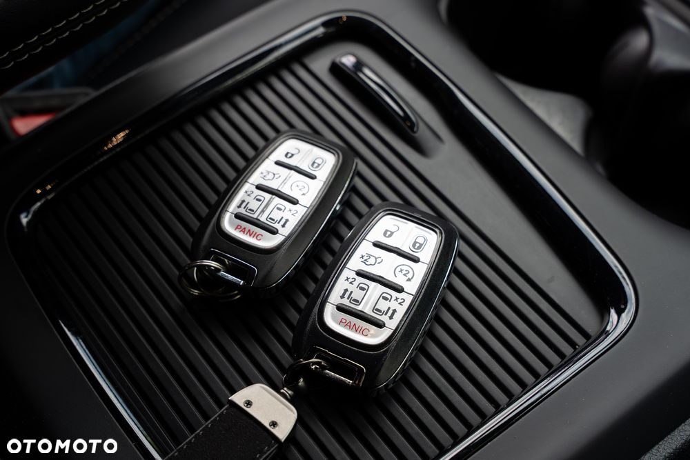Chrysler Pacifica - 27