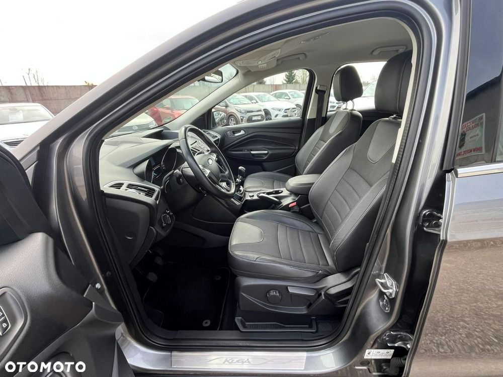 Ford Kuga 1.6 EcoBoost 2x4 Titanium - 7
