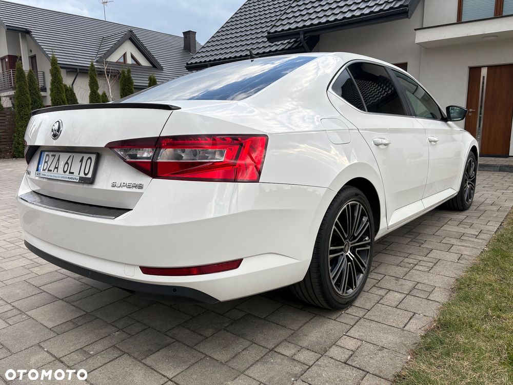 Skoda Superb 2.0 TDI Ambition DSG - 5