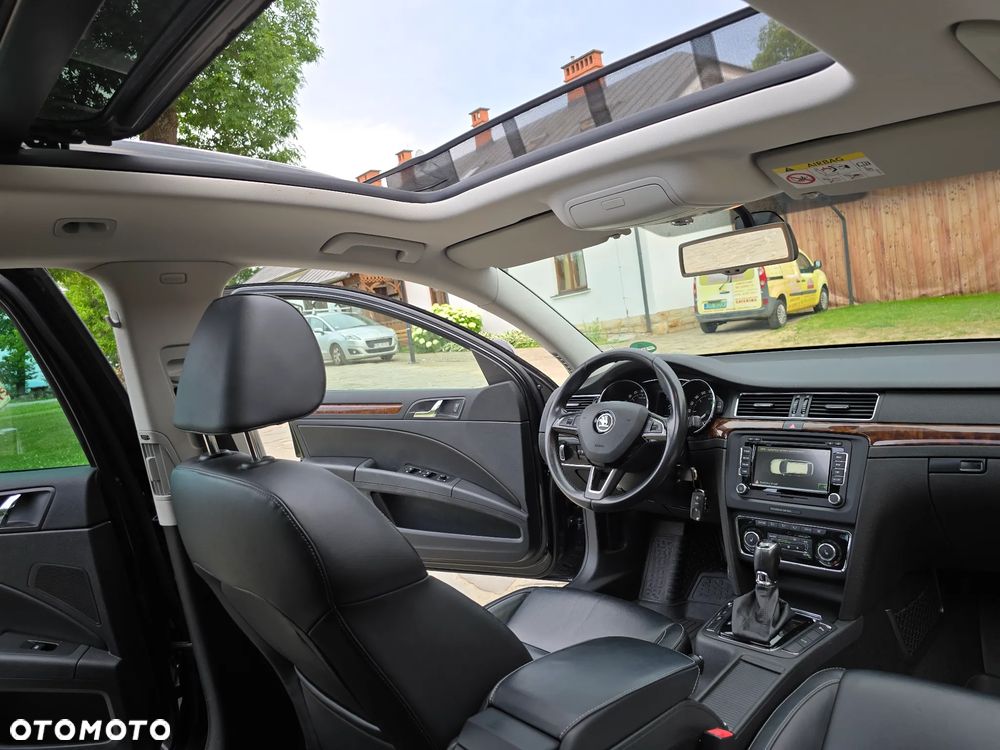 Skoda Superb 2.0 TDI 4x4 Platinum Outdoor DSG - 17