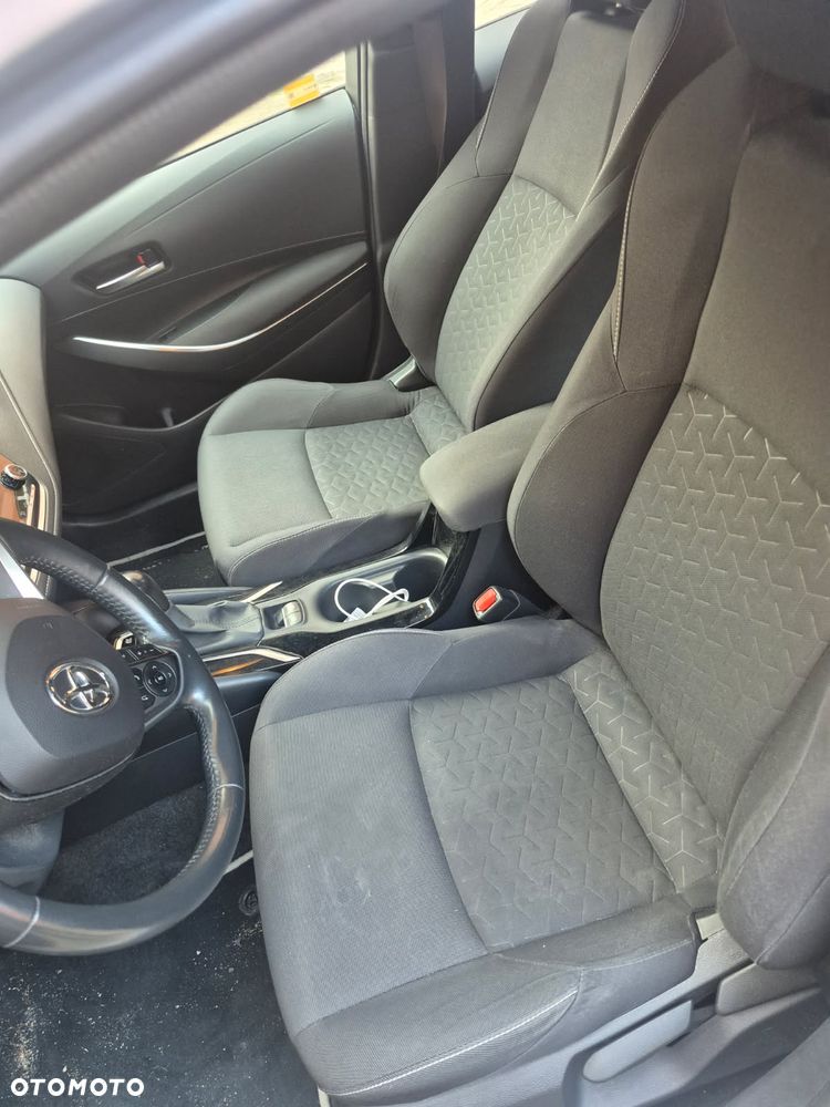 Toyota Corolla 2.0 Hybrid Comfort - 7