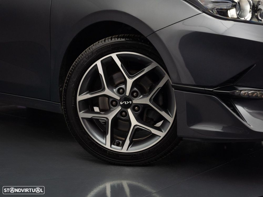 Kia Ceed SW 1.6 CRDi MHEV Dynamic - 10