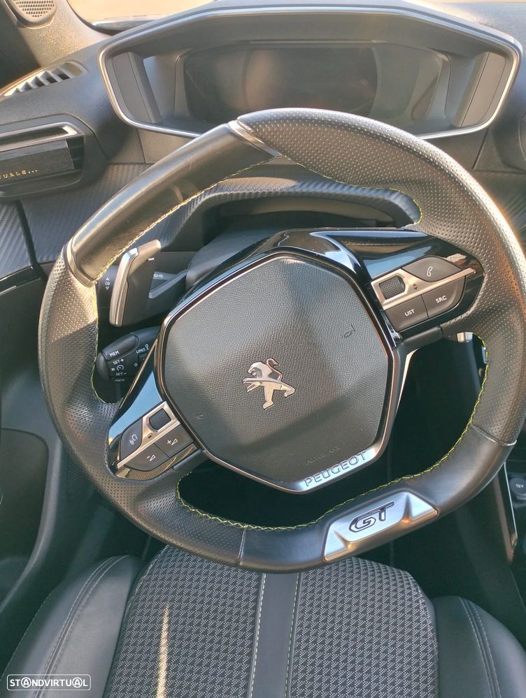 Peugeot 2008 1.2 PureTech GT EAT8 - 9