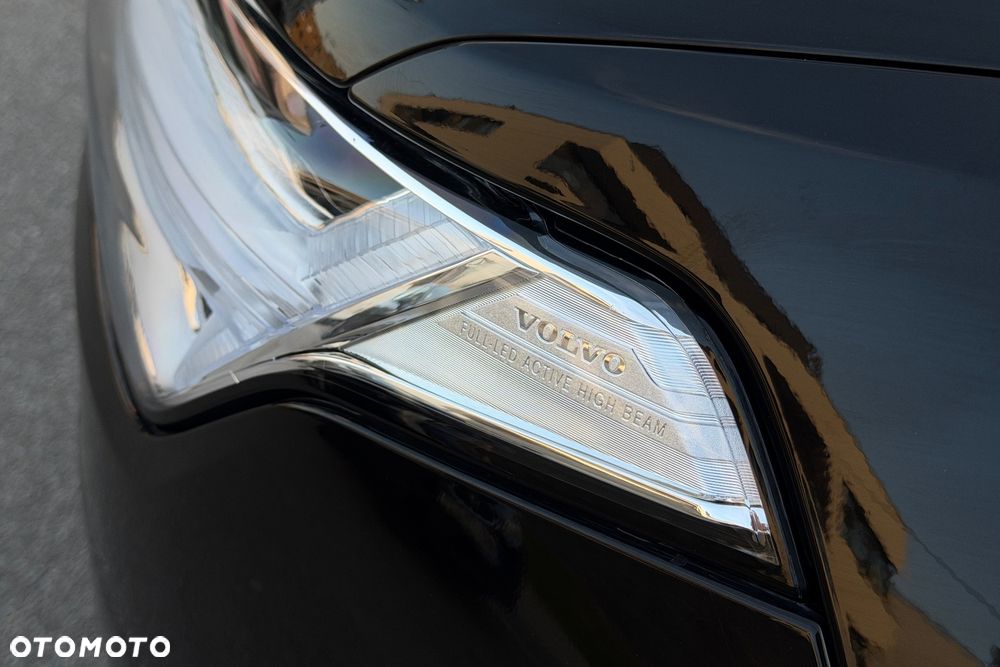 Volvo XC 90 T8 AWD Plug-In Hybrid Ultimate Bright 7os - 30
