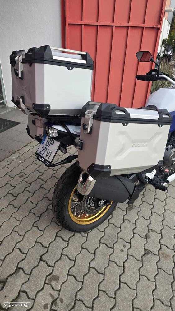 Suzuki DL 800 Heritage Tourer - 6