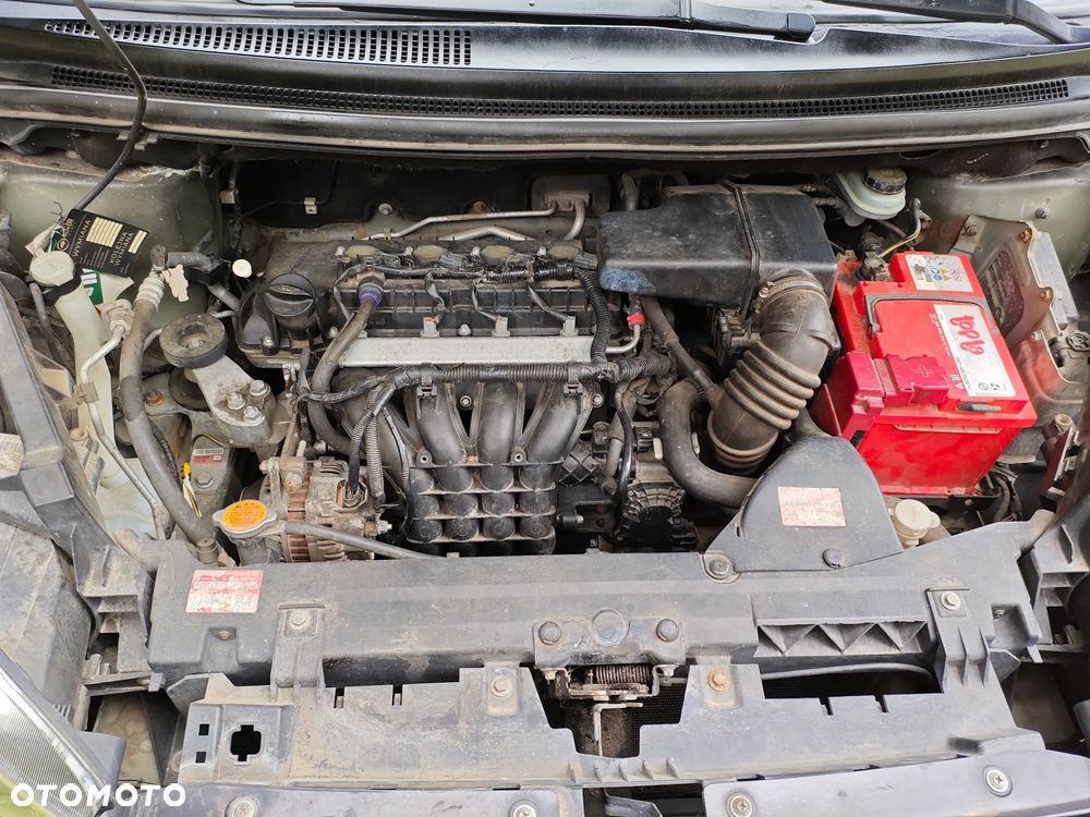 Mitsubishi Colt - 1