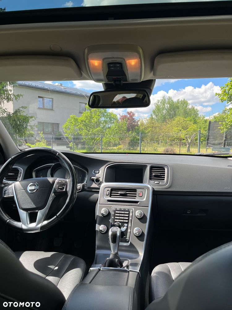 Volvo V60 D4 Drive-E Kinetic - 9
