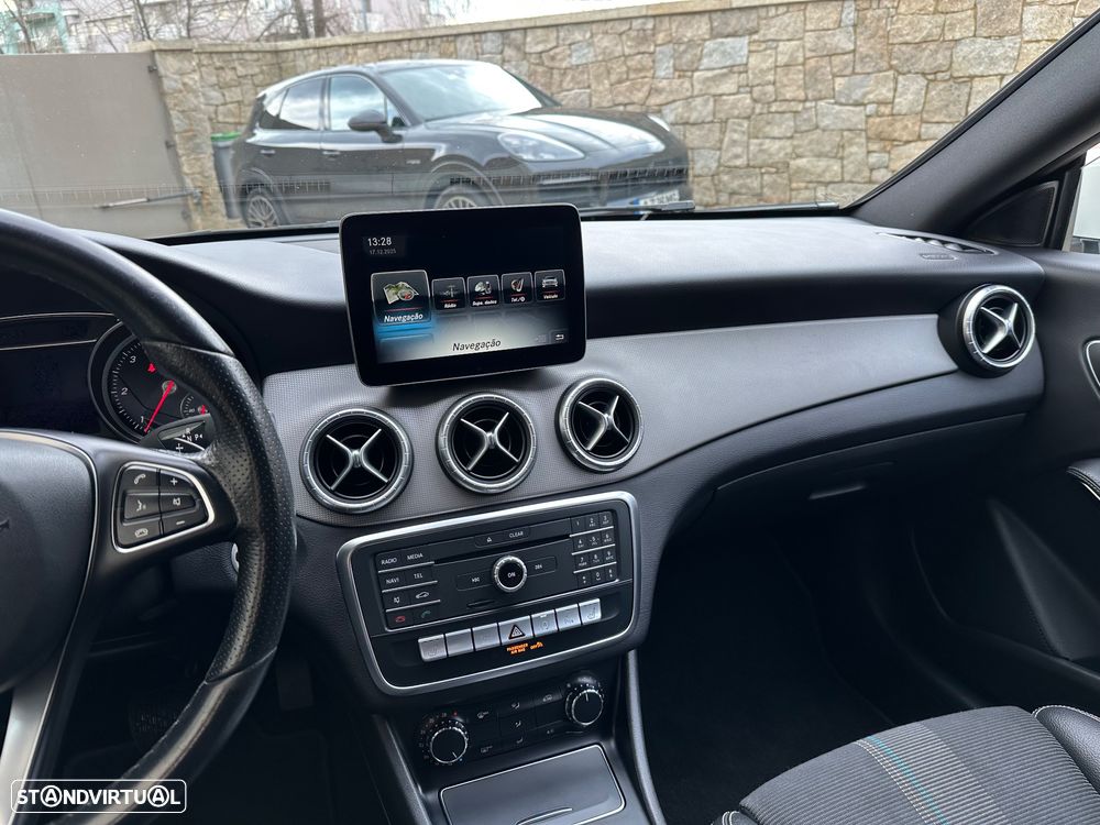 Mercedes-Benz CLA 220 d Shooting Brake AMG Line Aut. - 10