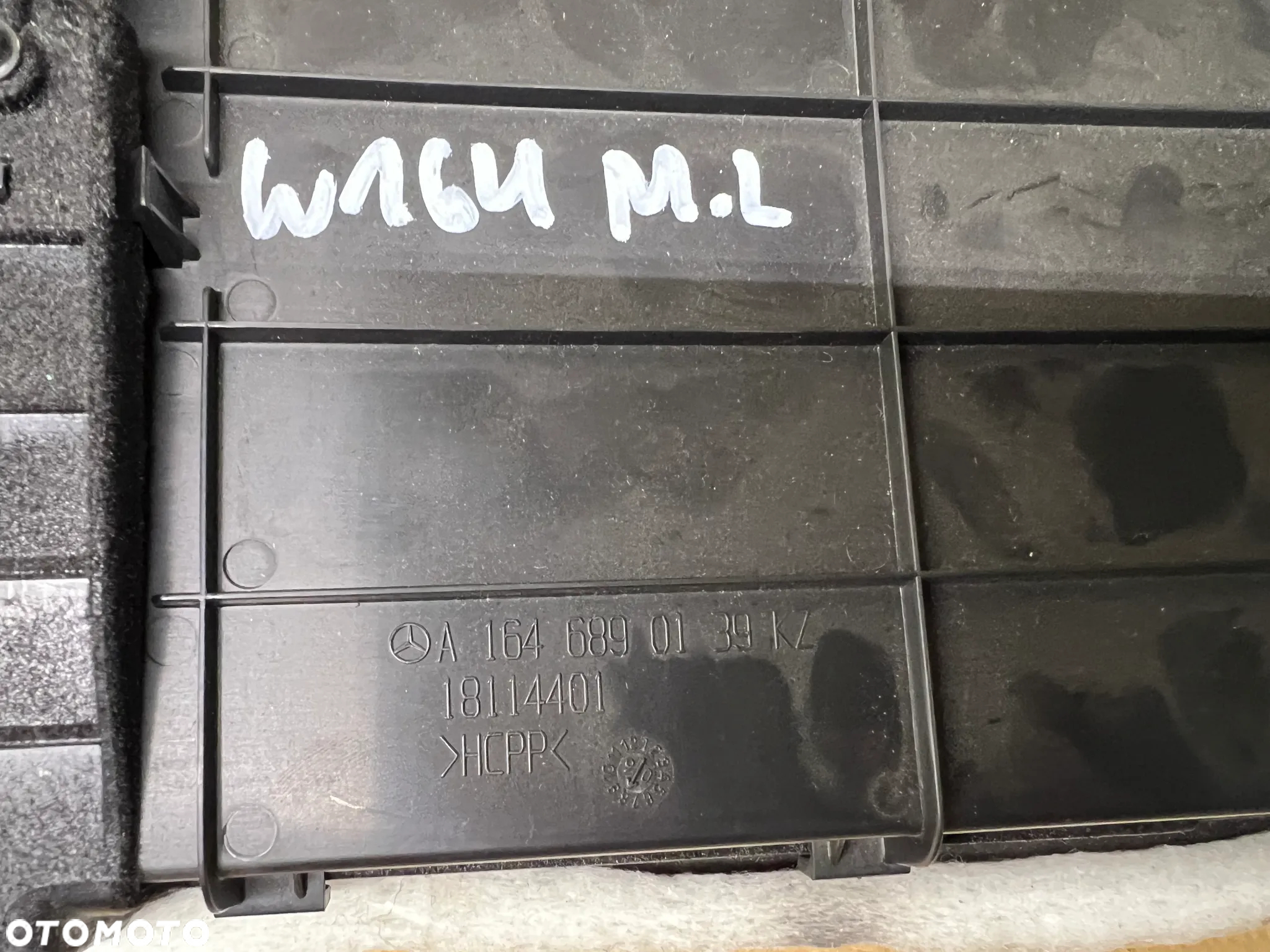 Schowek pasażera Mercedes ML W164 Europa A1646890139 - 5