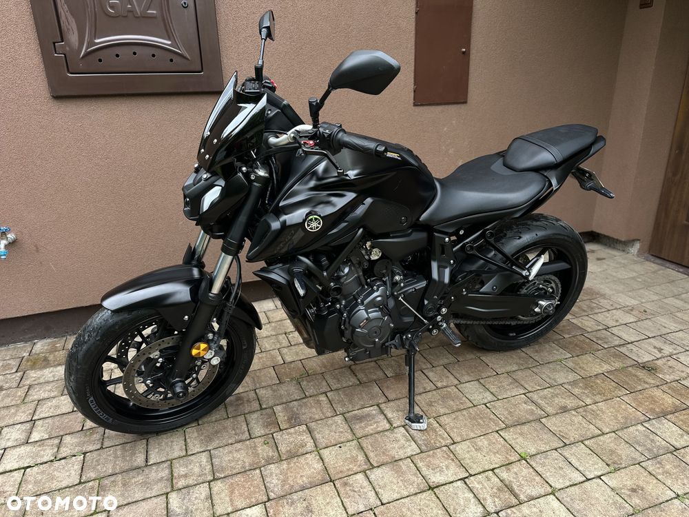 Yamaha MT - 8