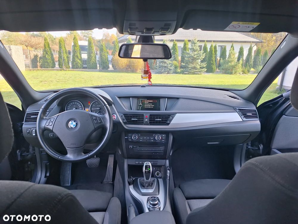 BMW X1 sDrive20i Sport Line - 28