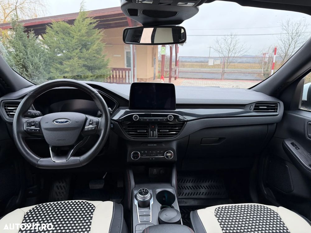 Ford Kuga 2.5 Duratec FHEV ST-LINE - 8