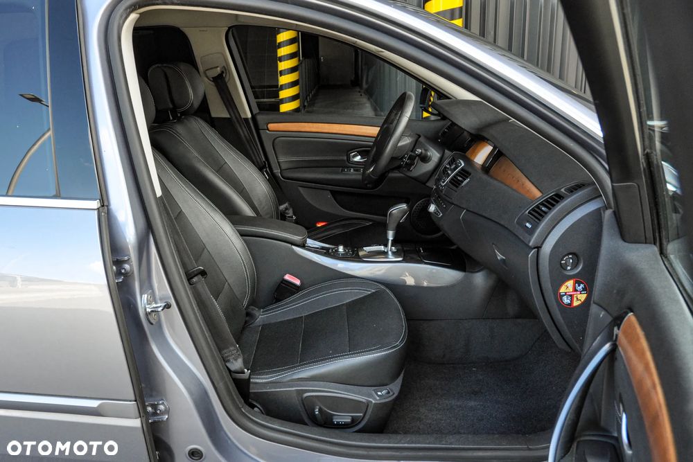 Renault Laguna 2.0 DCi Initiale - 11